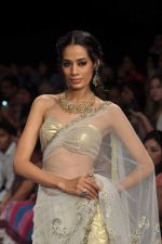 Model walks the ramp for YS 18 Show at IIJW Day 3 on 21st Aug 2012 (165).JPG